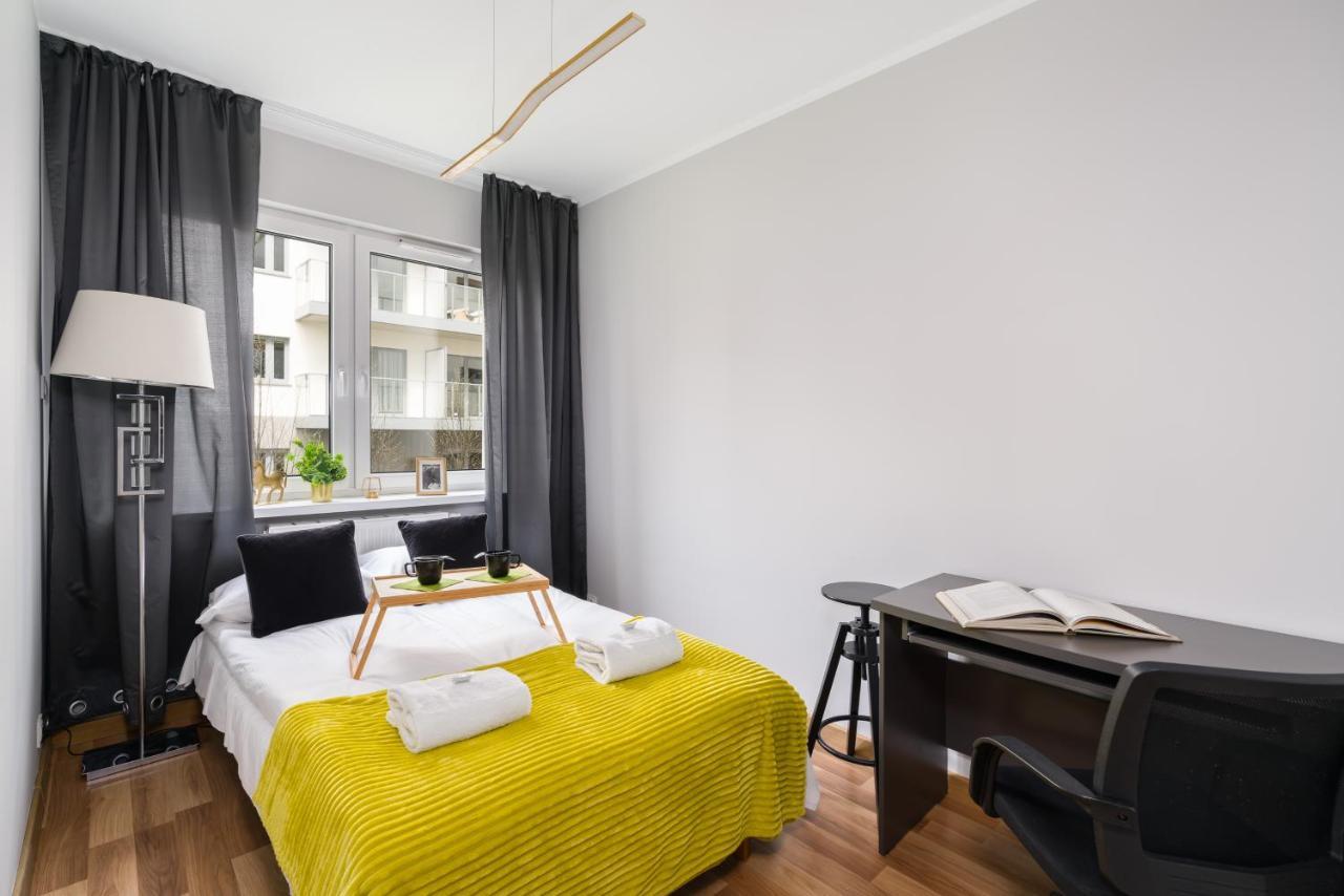 Apartment Rozana Poznan By Noclegi Renters ภายนอก รูปภาพ