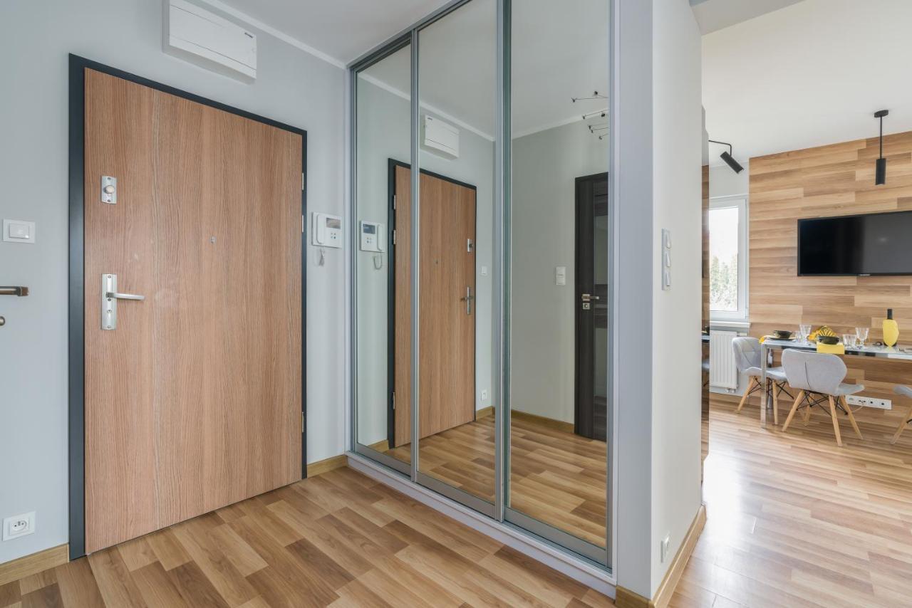 Apartment Rozana Poznan By Noclegi Renters ภายนอก รูปภาพ
