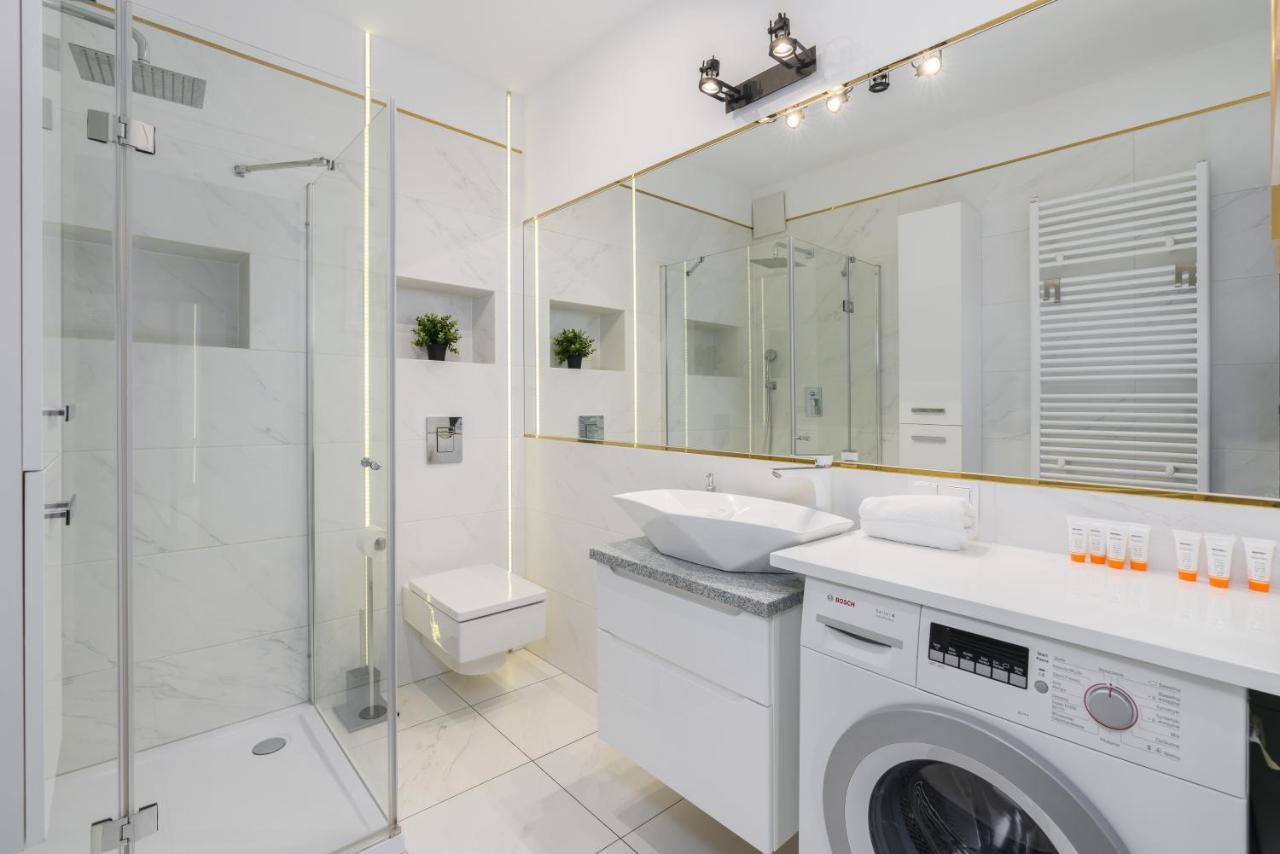 Apartment Rozana Poznan By Noclegi Renters ภายนอก รูปภาพ