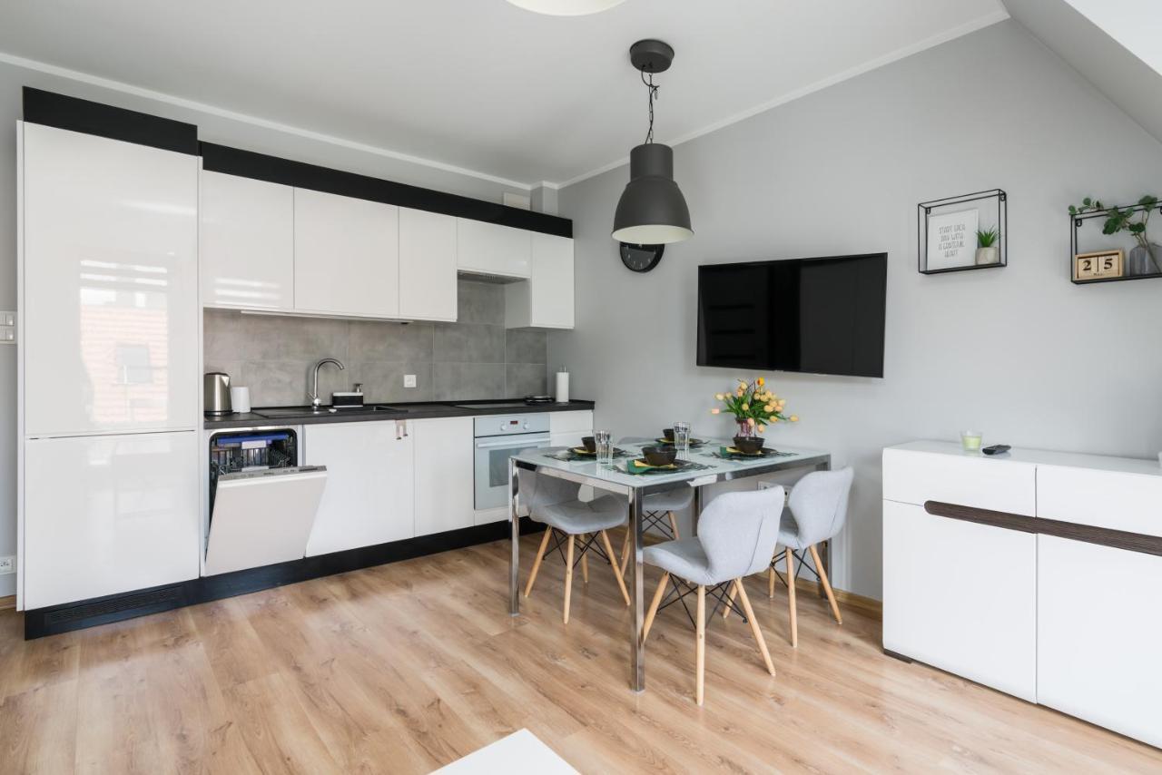 Apartment Rozana Poznan By Noclegi Renters ภายนอก รูปภาพ