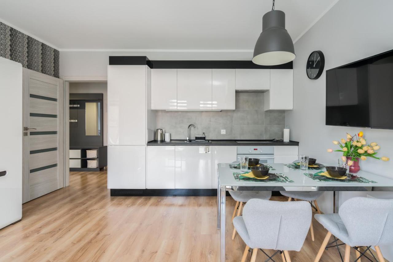 Apartment Rozana Poznan By Noclegi Renters ภายนอก รูปภาพ